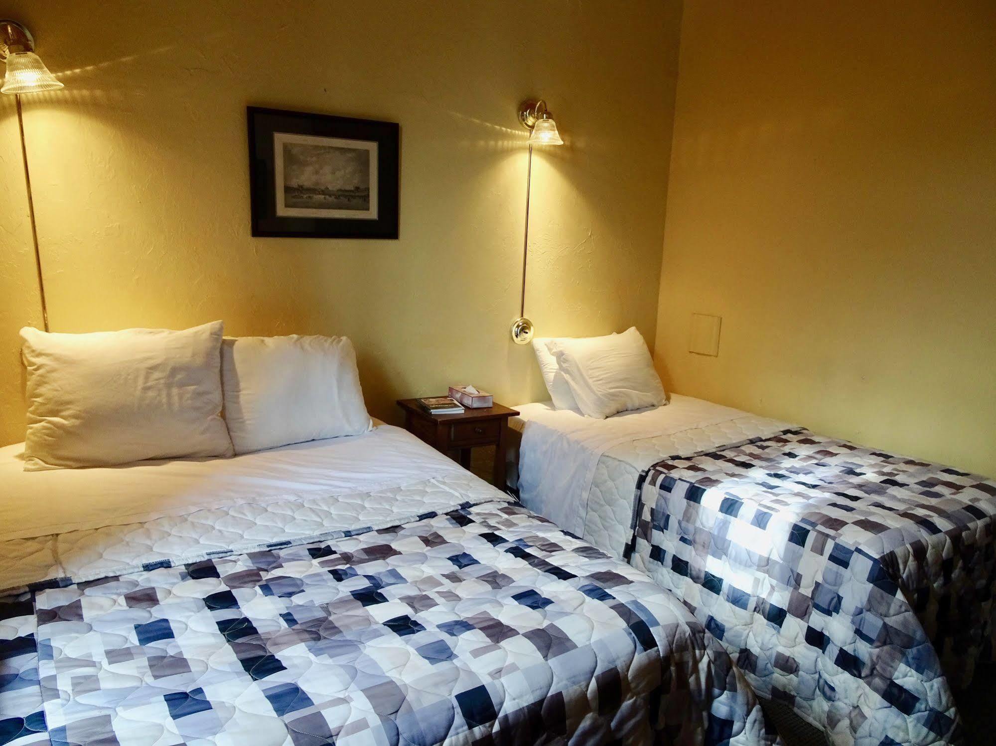 Champ De Mars Hotel Montréal
